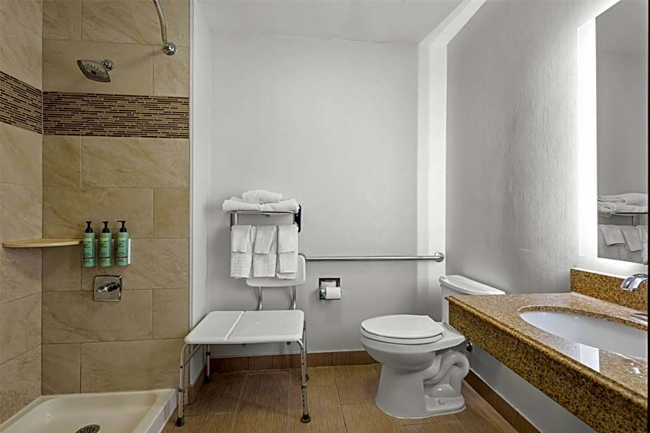 Best Western Crown Inn & Suites