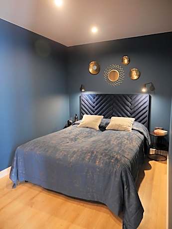 Home & Travel Apartments - AC - Parking - City Centre - Manufaktura - OFF Piotrkowska - EC1 - ATLAS Arena - Orientarium - Monopolis