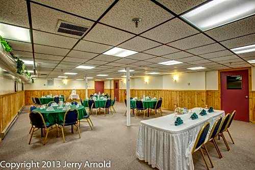 Snowy Owl Inn