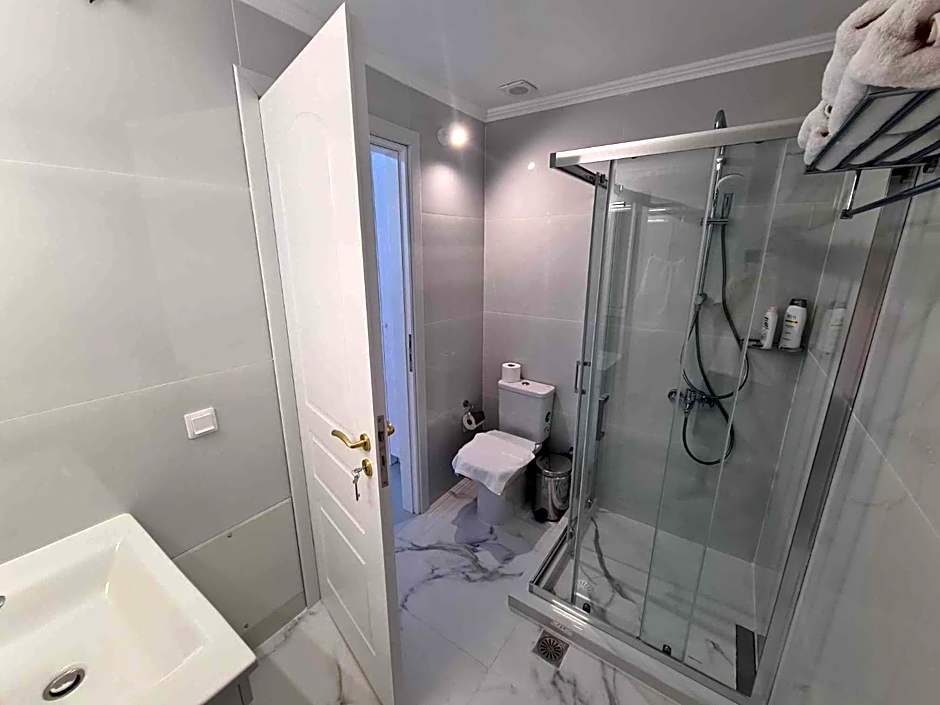 NN Rooms and Suites near Athens Airport