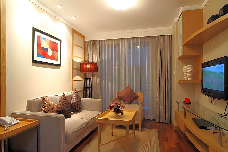 D Varee Montara Thonglor 25