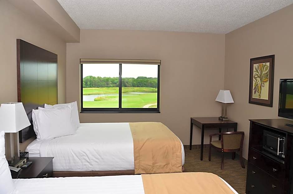 Qube Hotel - Polk City