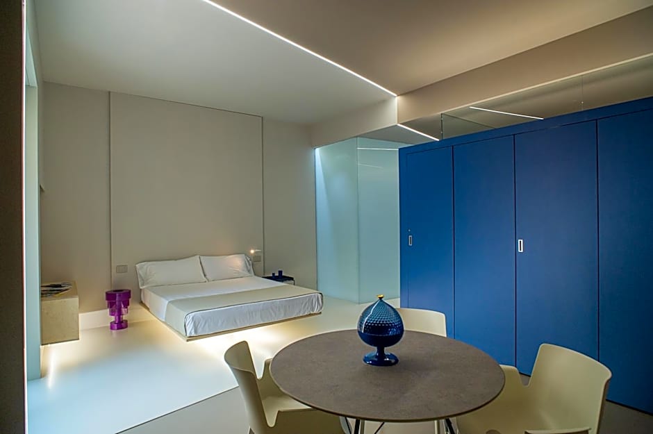 Fiveplace Design Suites & Apartments