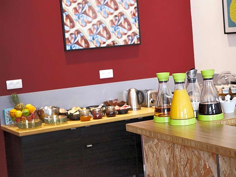 Kyriad Marseille Blancarde - Timone