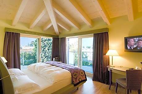 Superior Double Room with Jacuzzi