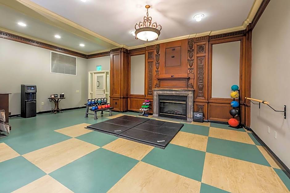 Omni William Penn Hotel