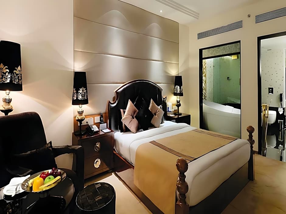 Orange Megastructure LLP 