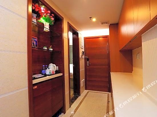 Youyou international apartment (Guangzhou Haizhu Plaza subway station private finance store)