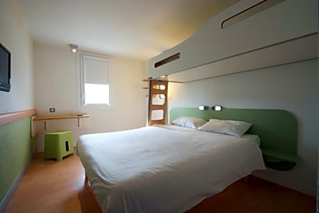 Double Room with Bunk Bed