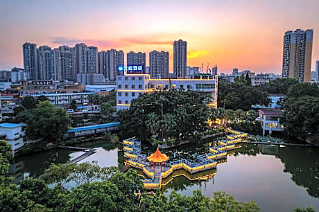 Hanting Hotel Guangxi University