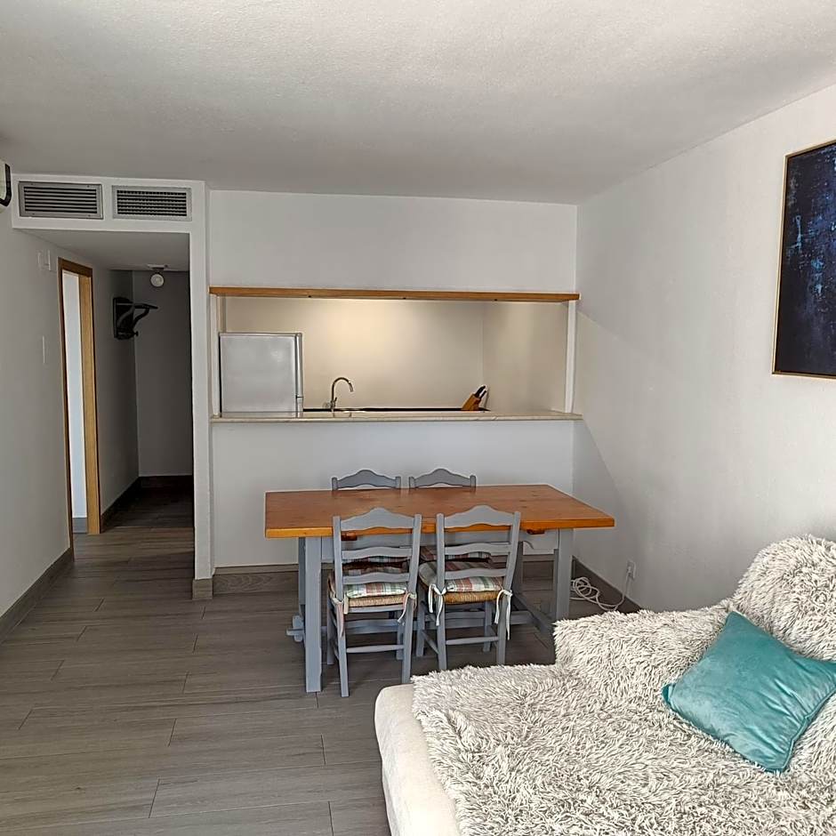 Duquesa Harbour Club Aparthotel