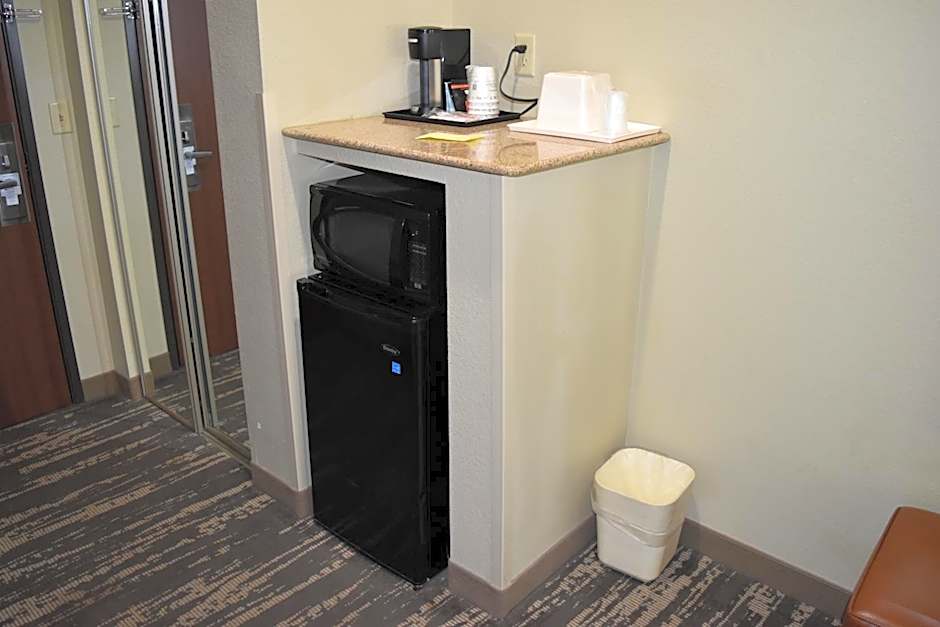 Best Western Oasis Inn