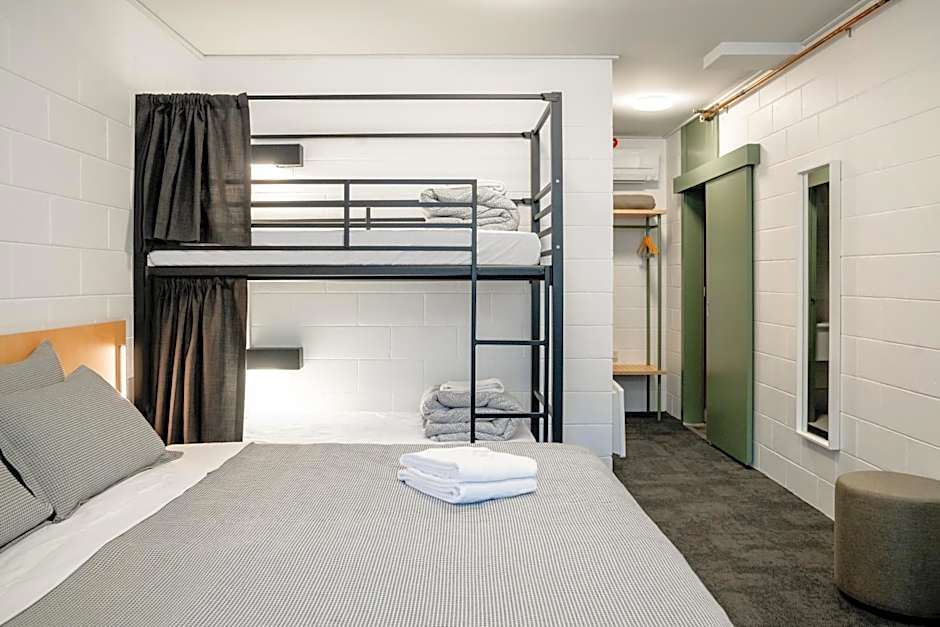 Photo 1 of 5 of Studio Apartment