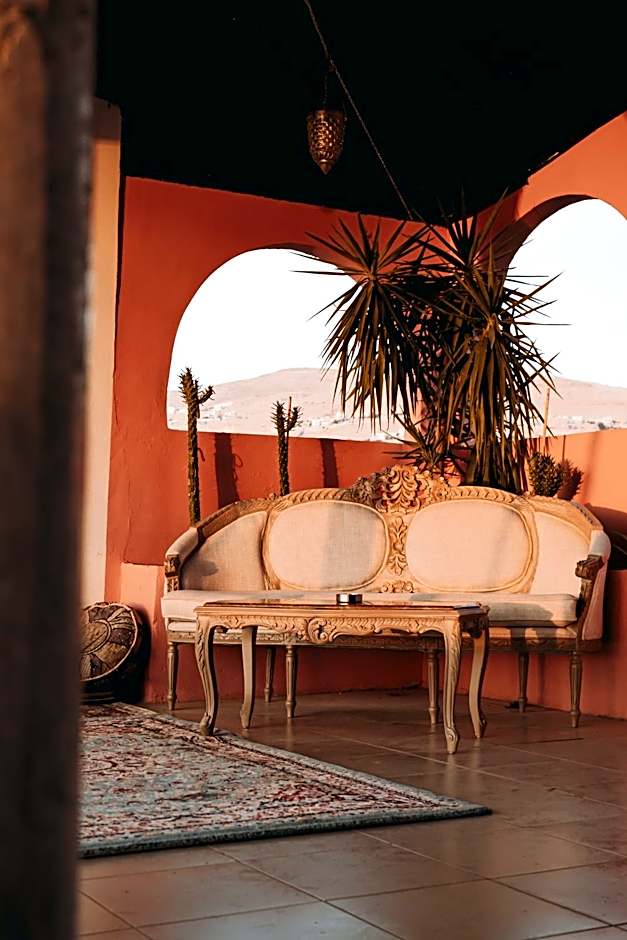 Nomads Hotel
