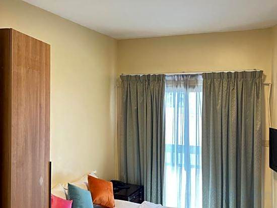 Safari Hotel Apartments