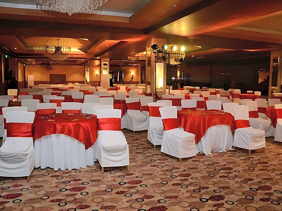 Savoy Suites Manesar