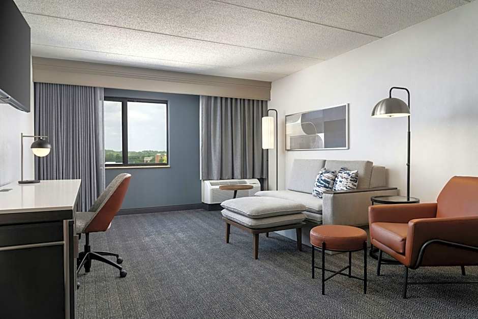 Courtyard by Marriott Cleveland Beachwood