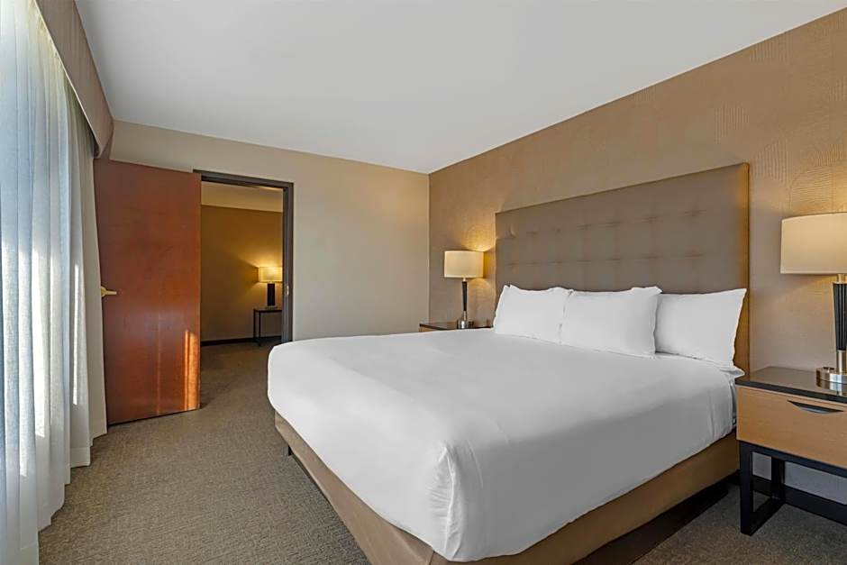 Drury Inn & Suites Joplin