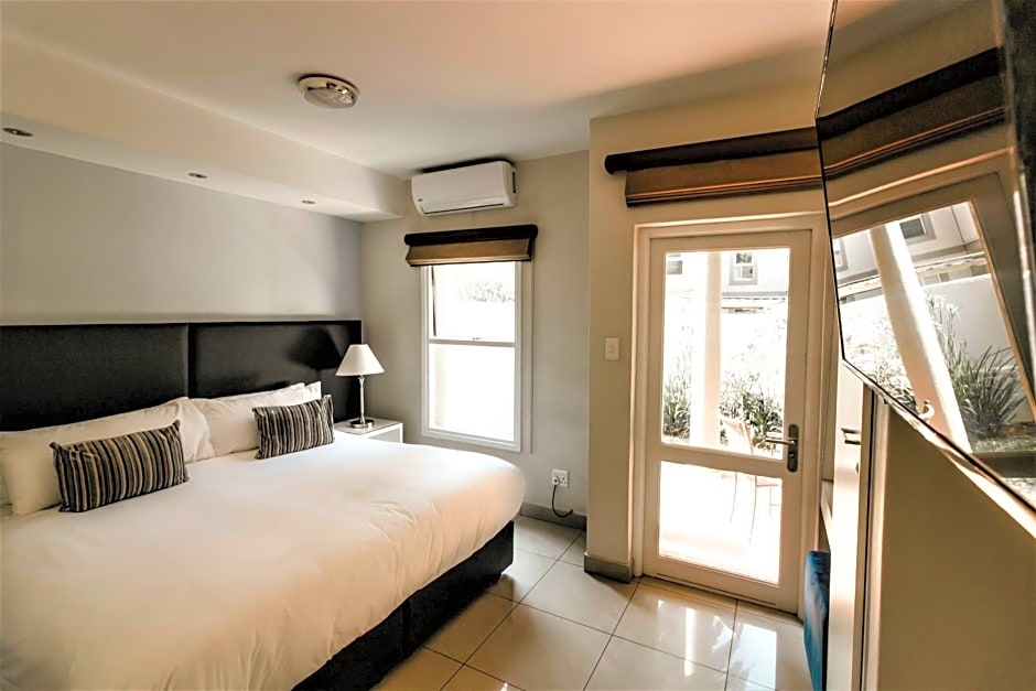 Villa Via Executive Suites with Power Back-Up