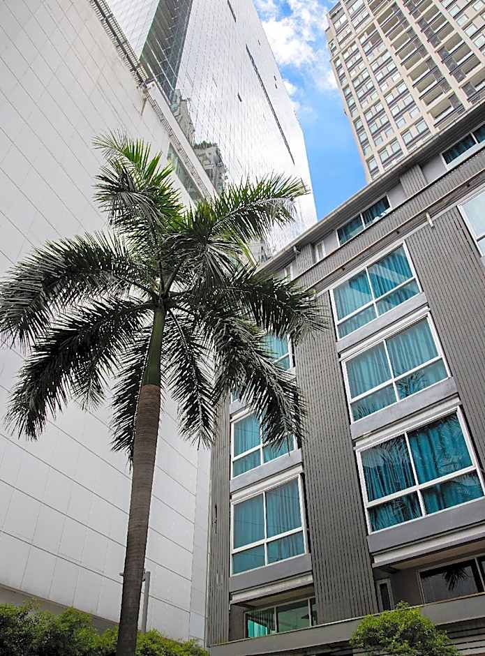 Nantra Sukhumvit 39 Hotel