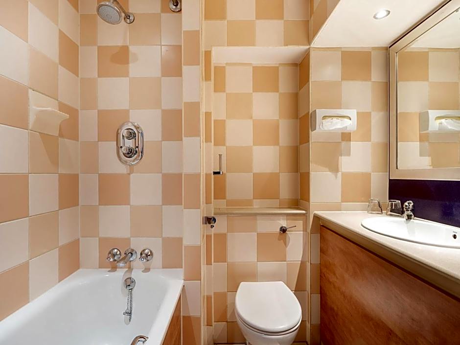 Mercure Maidstone Great Danes Hotel