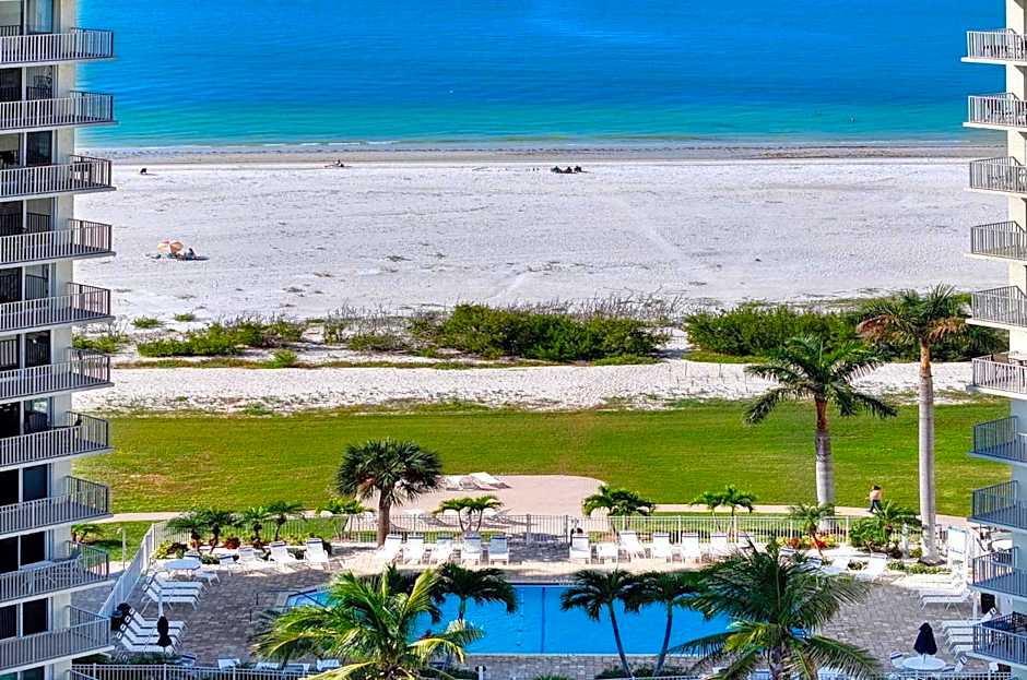 Estero Beach And Tennise Club 1008 B