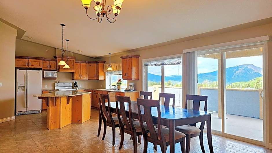 Misty Mountain Inn & Suites