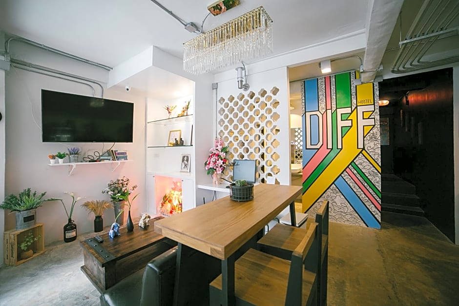 Diff Hostel