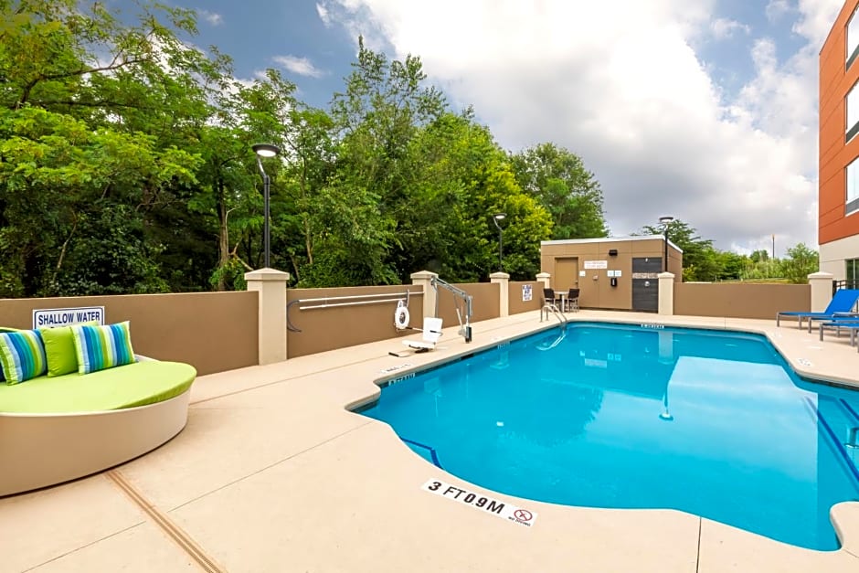 Holiday Inn Express & Suites Greenville S - Piedmont By IHG