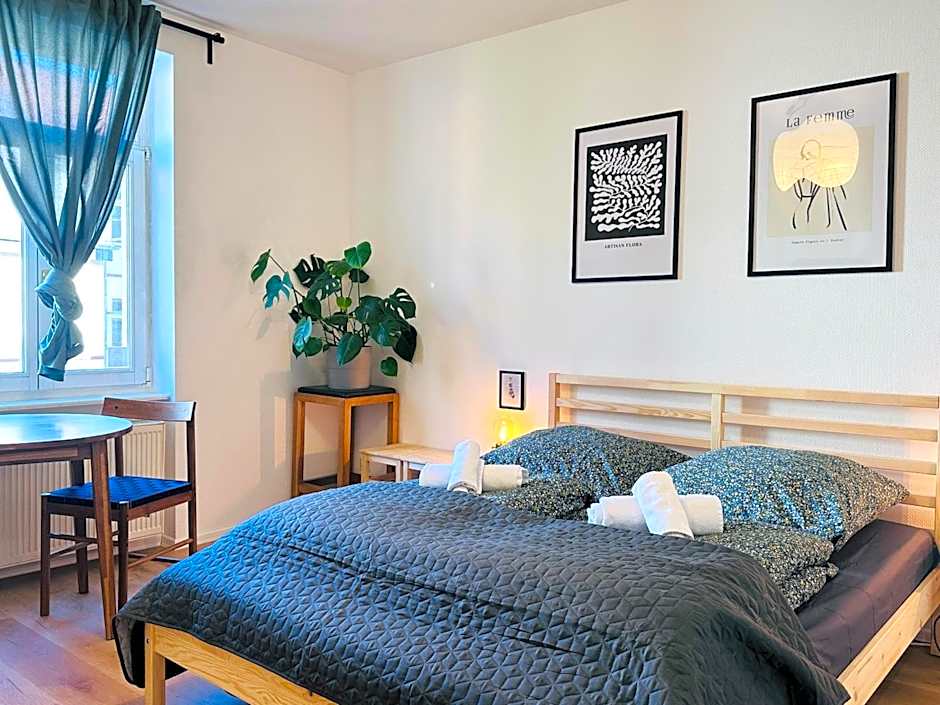 Apartmenthaus am Dom - Zentrum & Ruhige Lage, Perfekt für Business Trip, Auch für Familie, Viel Platz mit Küche