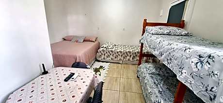 KITNET S1 em TORRES-RS - ¿IMO CUSTO BENEFICIO na mais bela praia Ga¿cha - Cozinha - Banheiro - Ar condicionado - TV e Wi-Fi - Es
