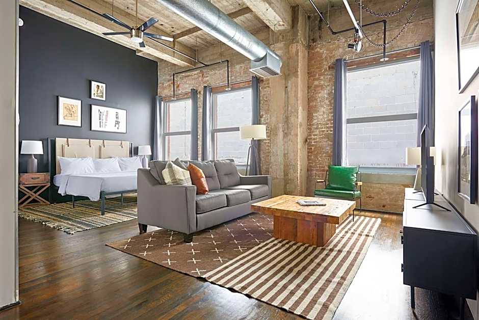 Reside Houston Downtown, a Wyndham Residence