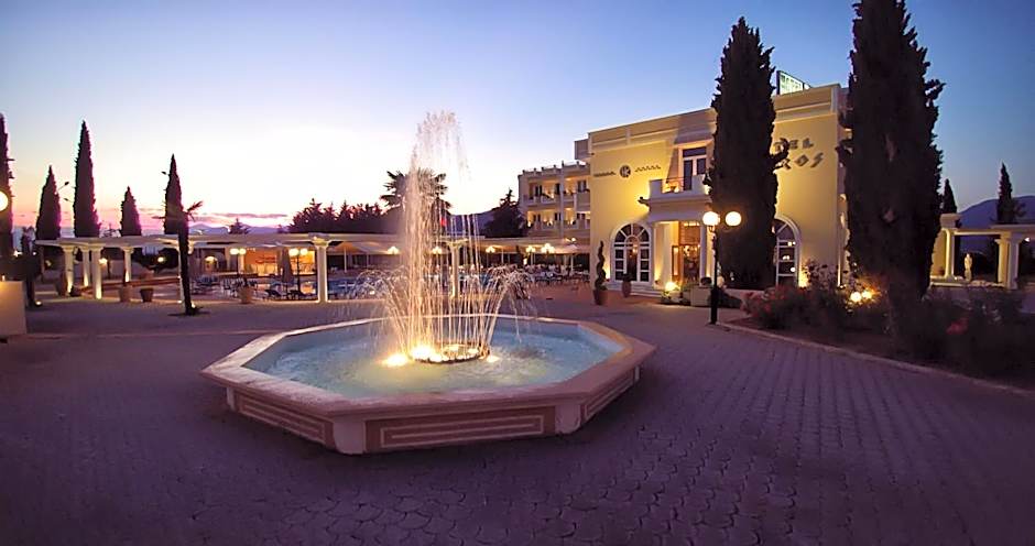 Kouros Hotel