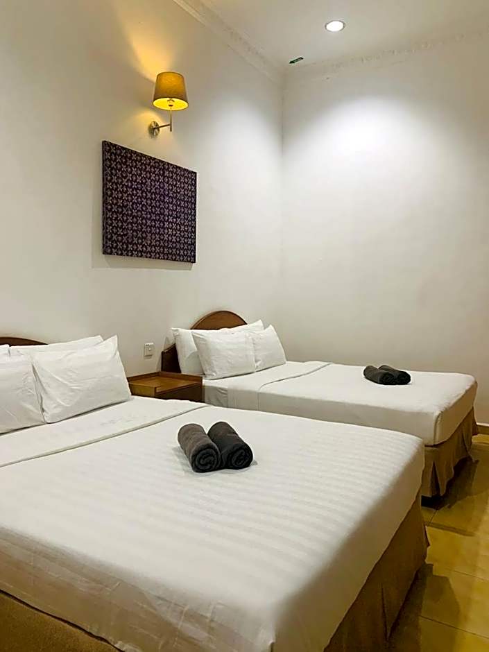 ANGGERIK IMPIAN HOTEL -Best for Travellers at Kuala Berang