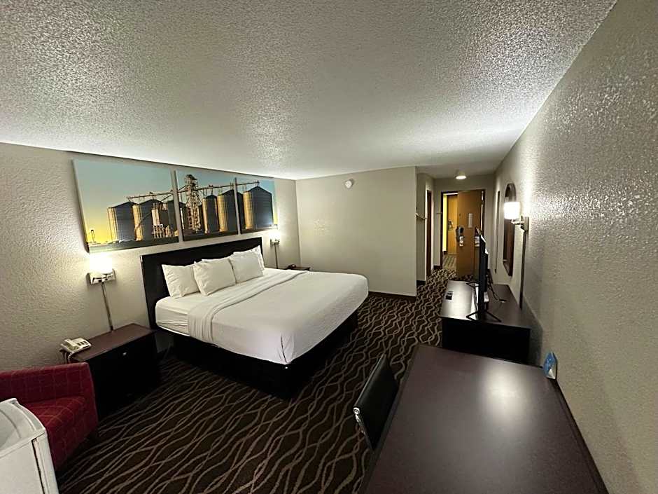Days Inn & Suites by Wyndham Casey