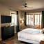 Gateway Hotel, Trademark Collection by Wyndham