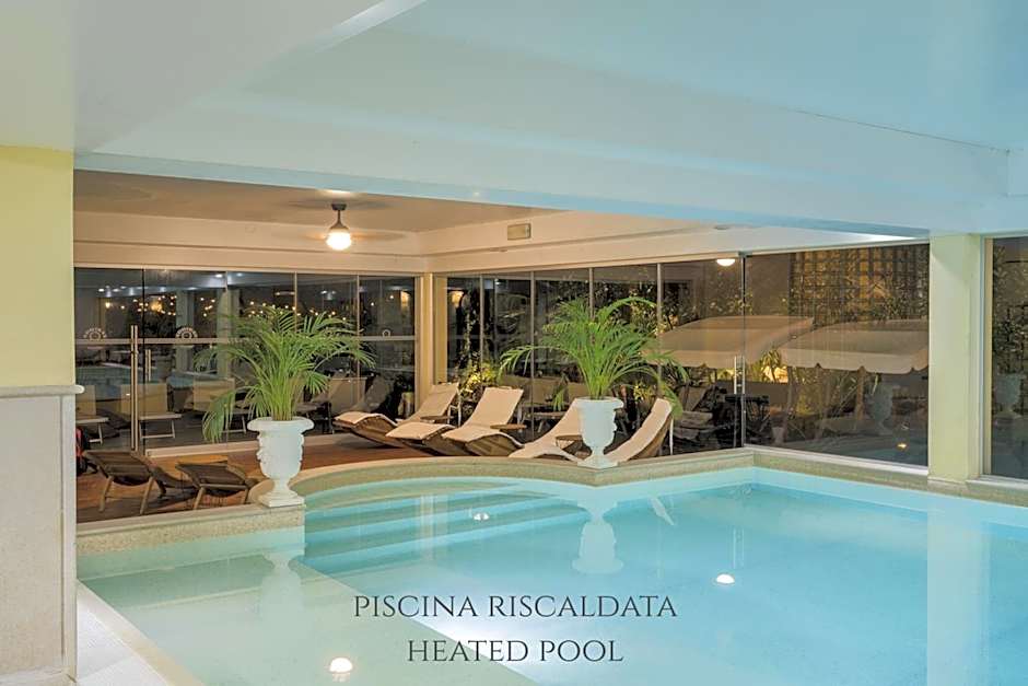 Admiral Hotel Villa Erme