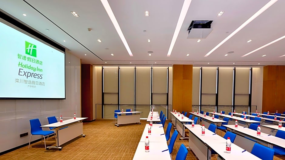 Holiday Inn Express Luanchuan By IHG