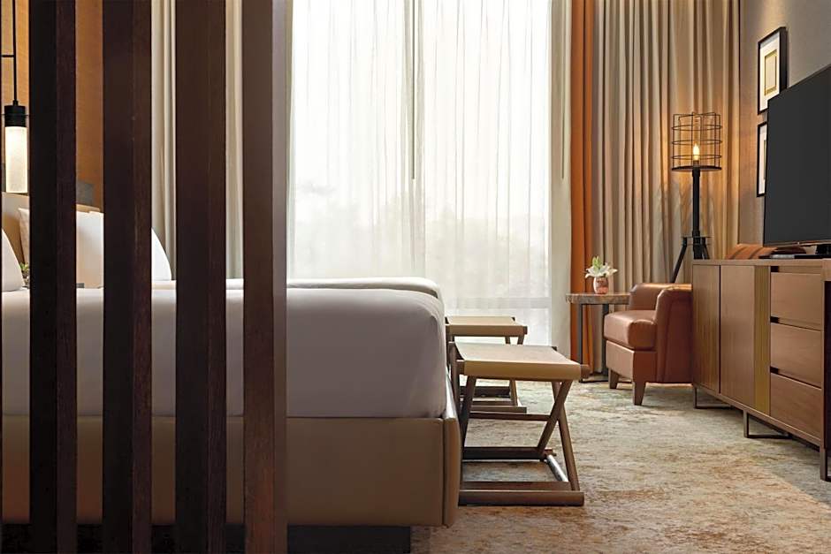 Hoodoo Moab, Curio Collection By Hilton
