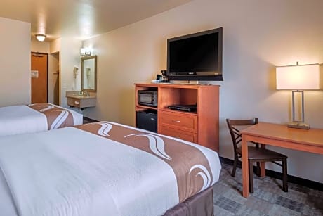 2 Queen Beds No Smoking