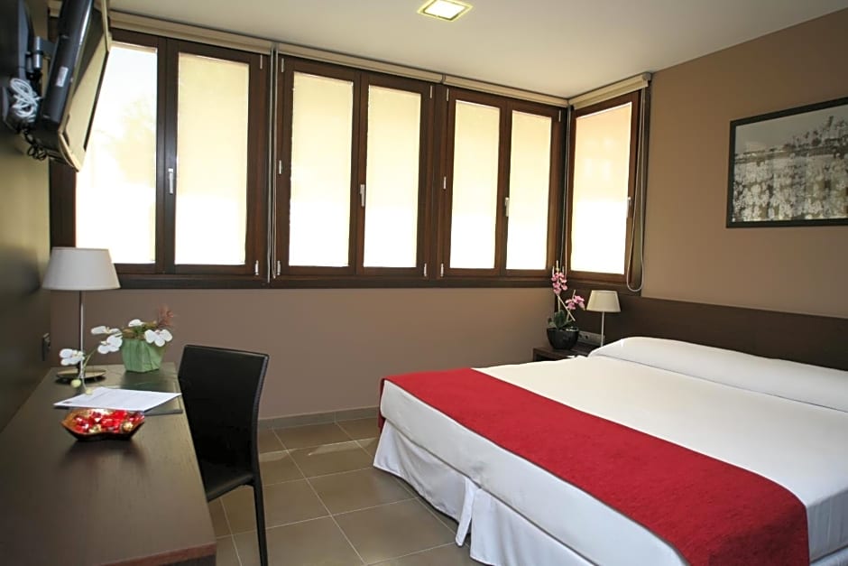Photo 1 of 12 of Double Room