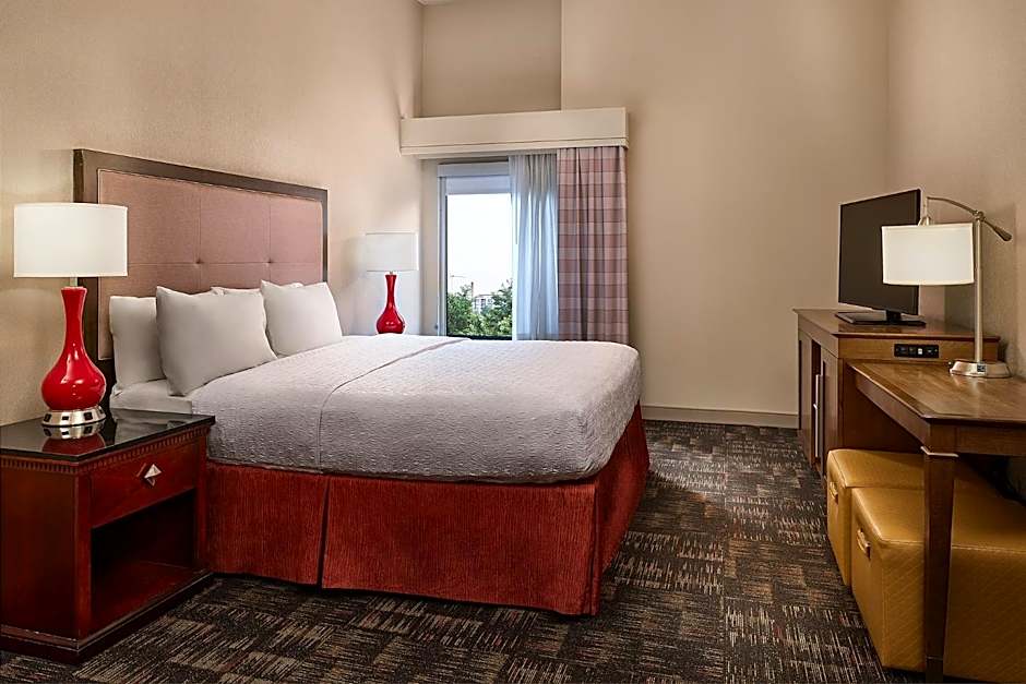Hampton Inn By Hilton Boston-Logan Airport