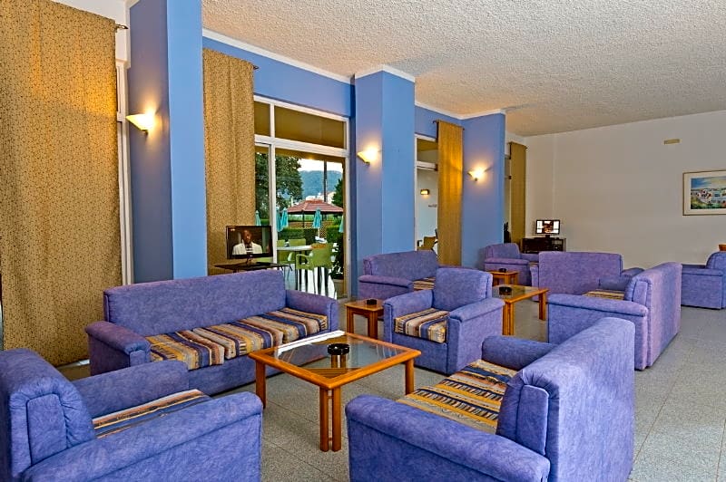 Trianta Hotel Apartmentos