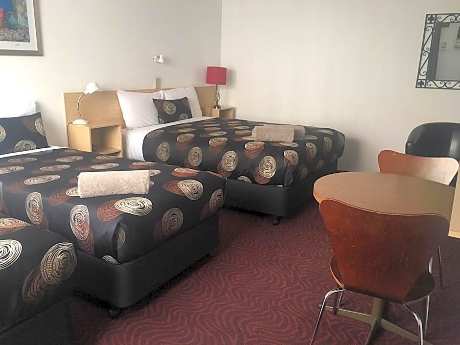 Shannon Motor Inn