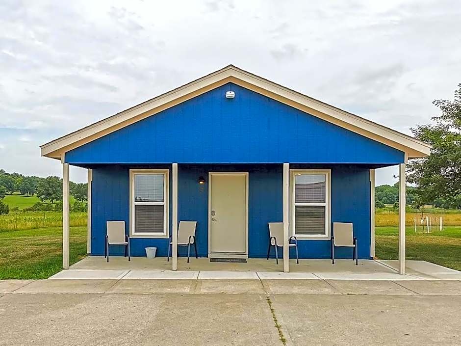 Valley Cabins Double Queen Hotel Room
