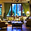 Country Club Hotel & Suites
