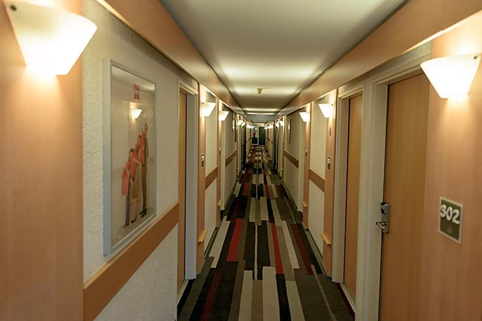 ibis Avignon Centre Pont de l Europe