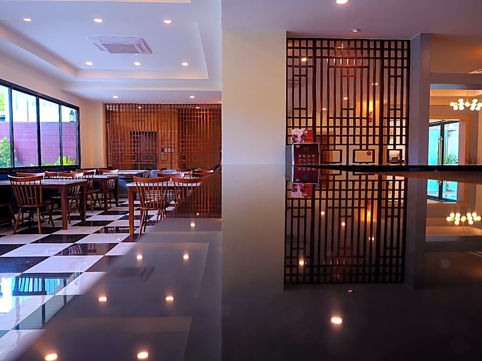 USABAI Riverside Boutique Hotel