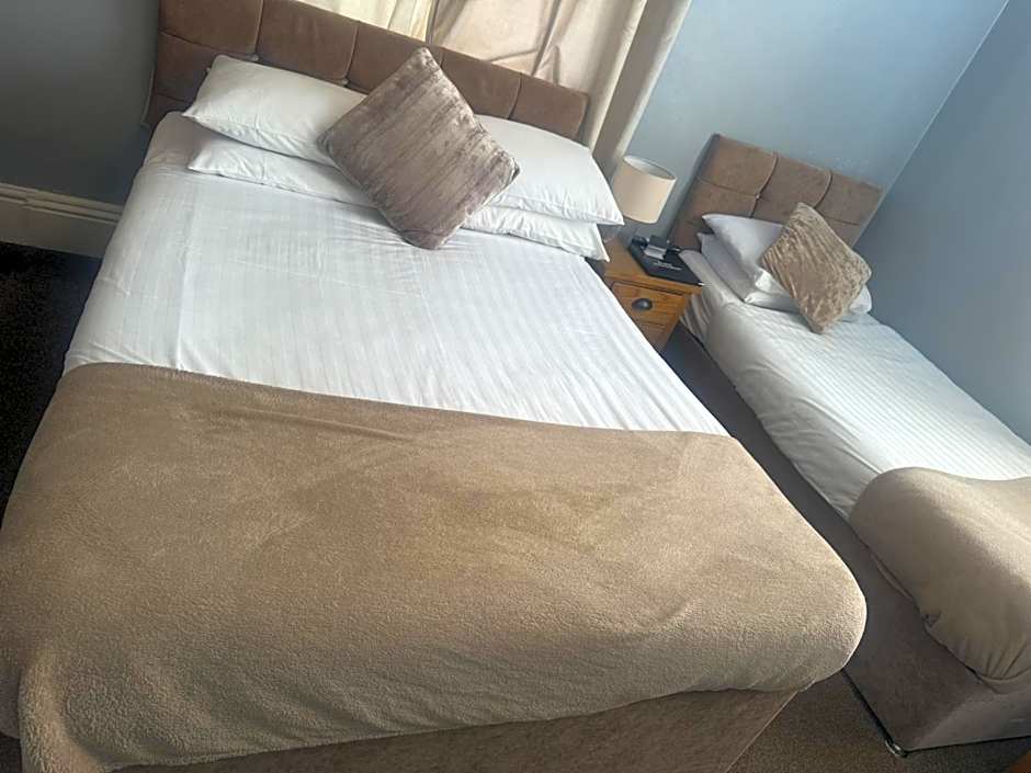 Diamonds Villa near York Hospital