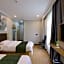 GreenTree Inn Nanjing ZhonGYAnGMEn Railway Station Express Hotel